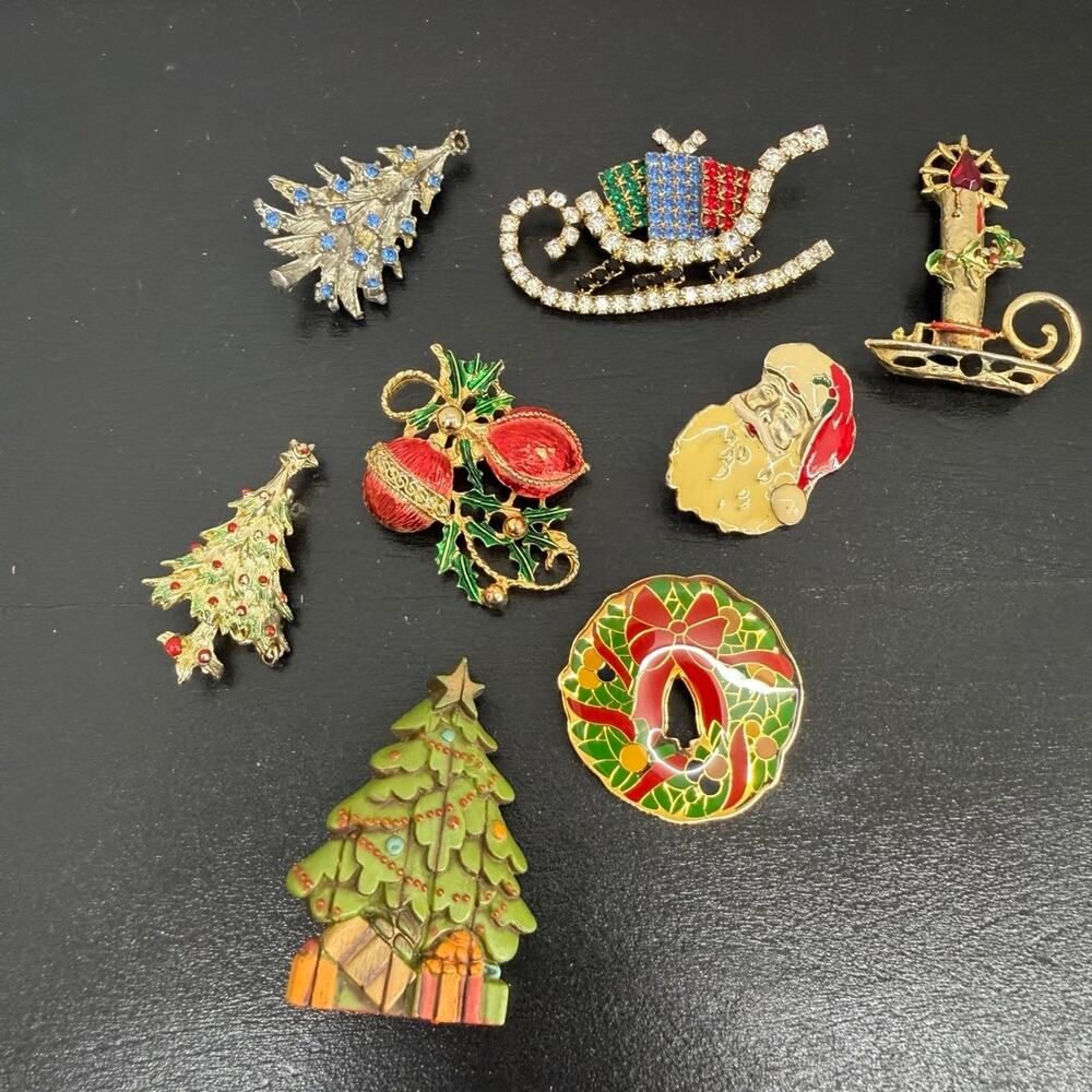 Vintage Christmas Brooch  Lot Of 8 Santa Sleigh Tree Wreath Christmas Jewelry